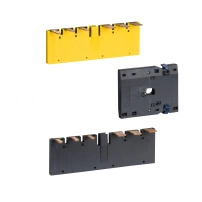 SCHNEIDER ELECTRIC Kit for assembling 3P reversing contactors, LC1D40A-D80A with screw clamp terminals, without electrical interlock